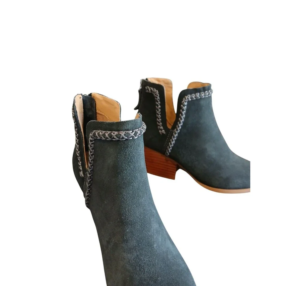 Dolce Vita Dylan Dark Gray Suede Pointed Heeled Booties Size 6 Western Bootie